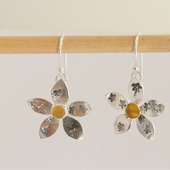 Handmade Flower sterling silver earrings - Picture 4 of 8